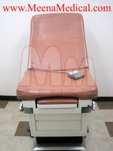 UMF Power Hi-Lo Exam Table w/ Footswitch