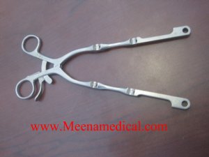 Cloward Double Hinge Retractor w/ 2 Retractor Blade sets